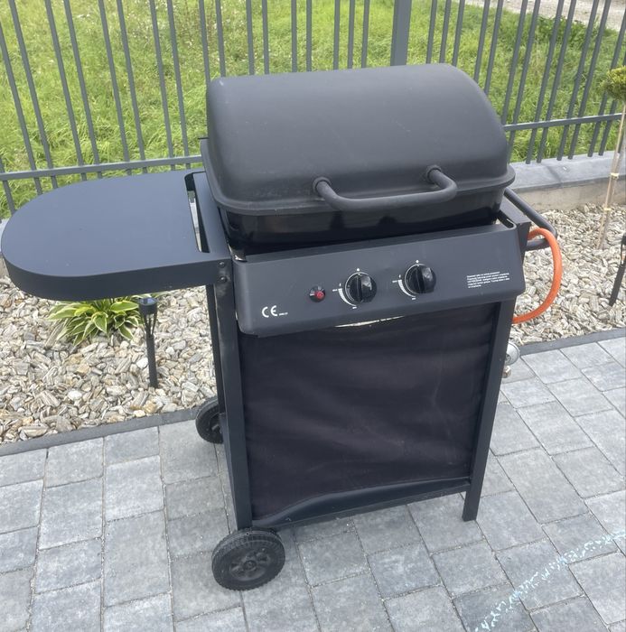 Ogrodowy grill gazowy