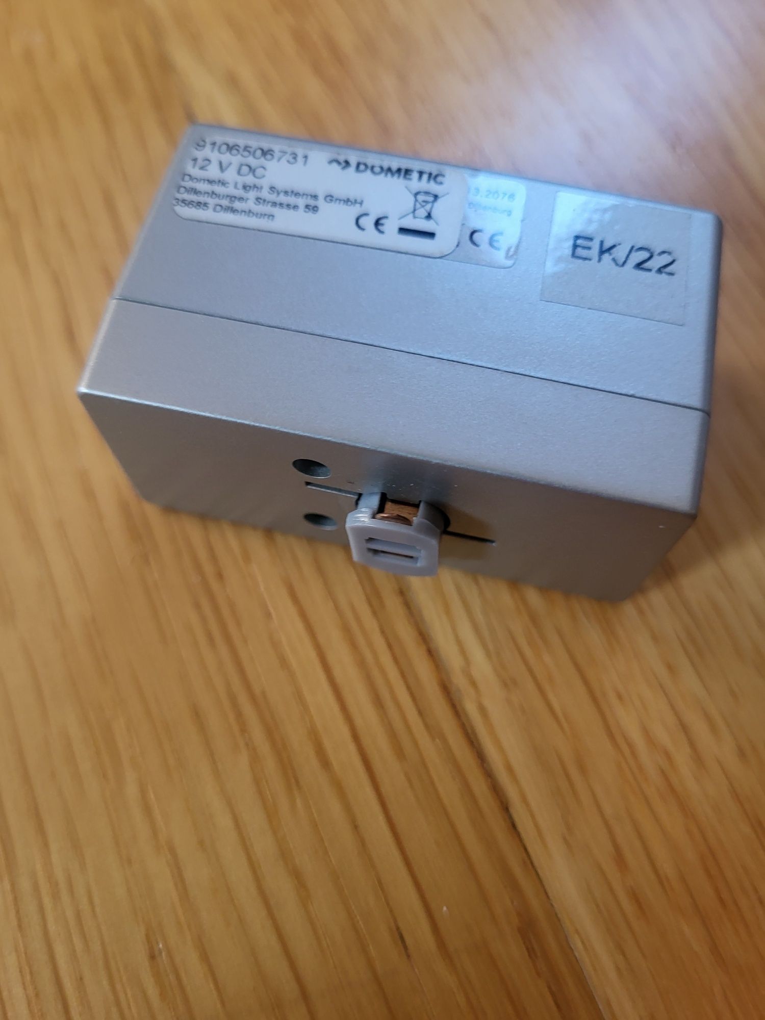 Dometic-adapter ładowania 2A USB do szyny oświetleniowej-kamper