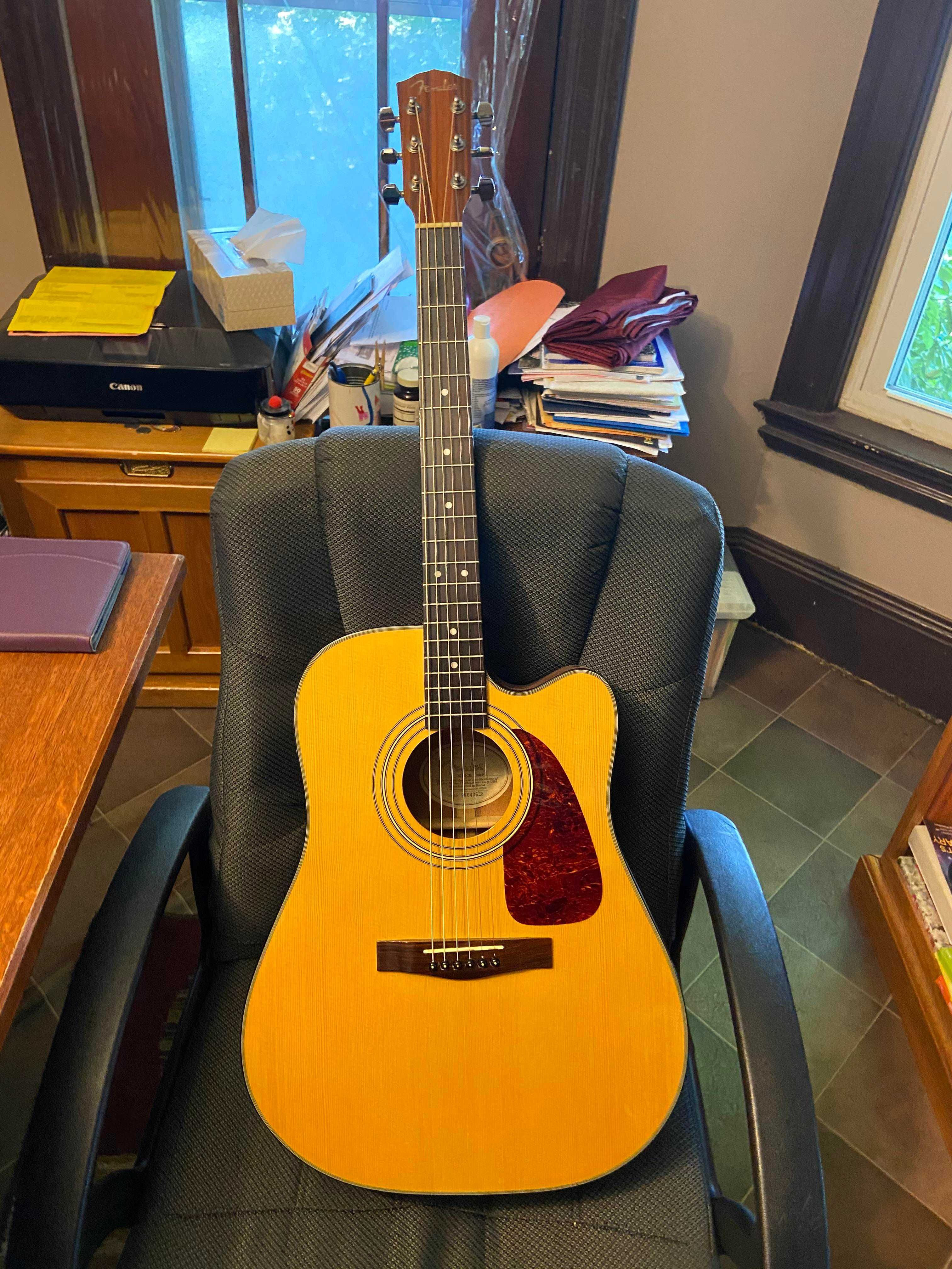 Fender eletroacústica, solid top, pickup Fishman, 1990's