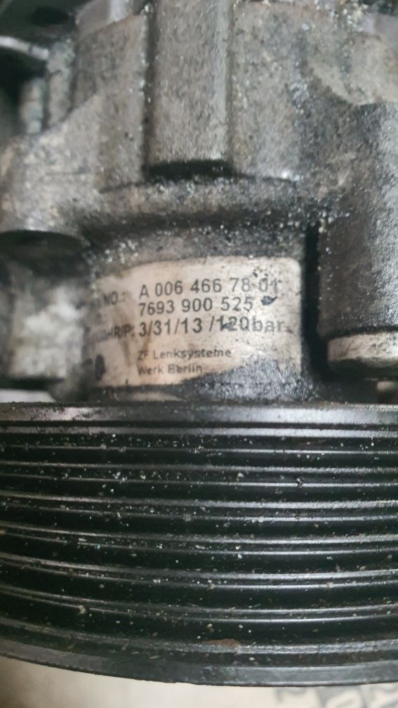 Насос гидроусилителя Mercedes-Benz w212 e350 3.0 a0064664801