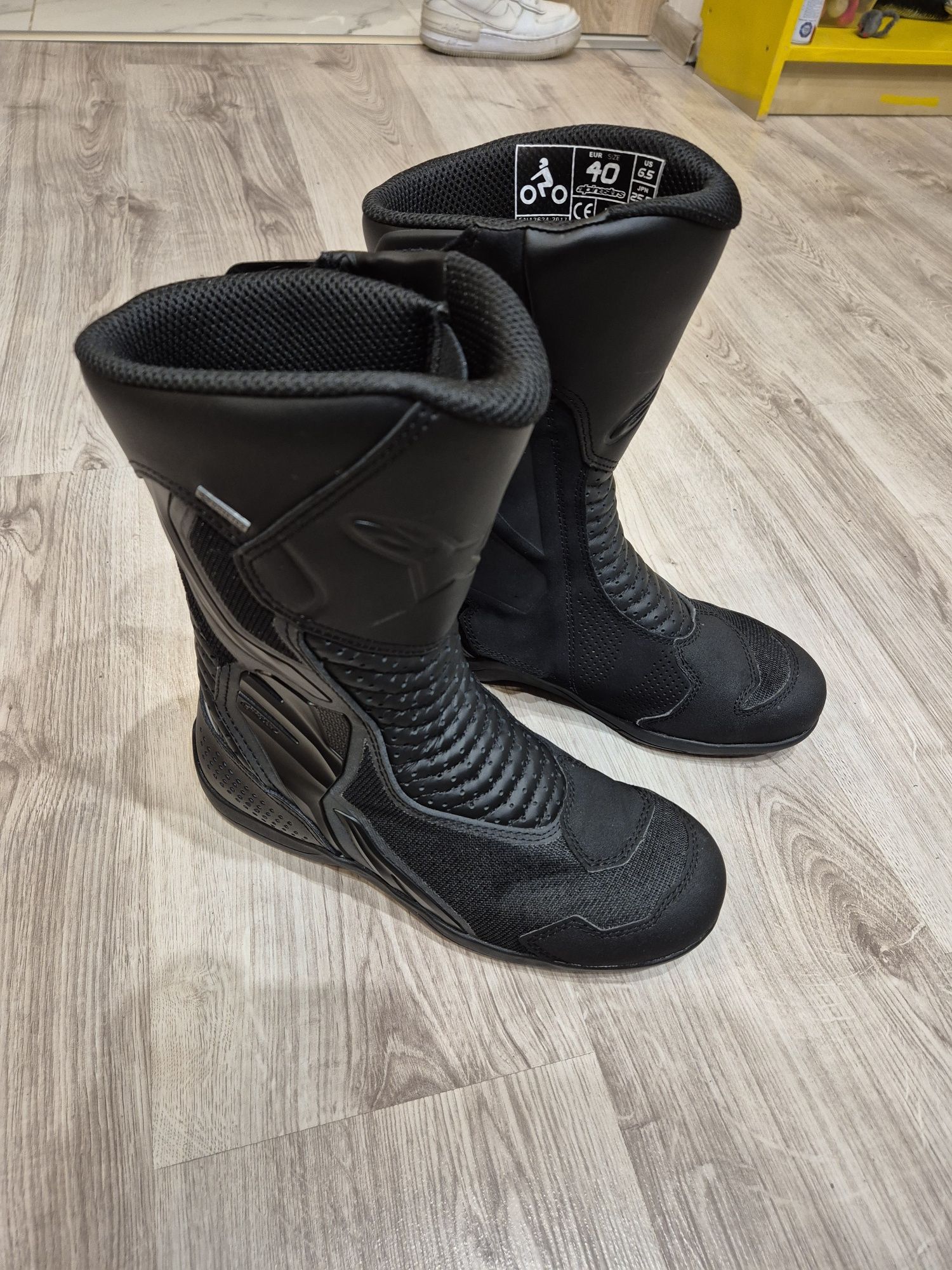 Buty motocyklowe alpinestars