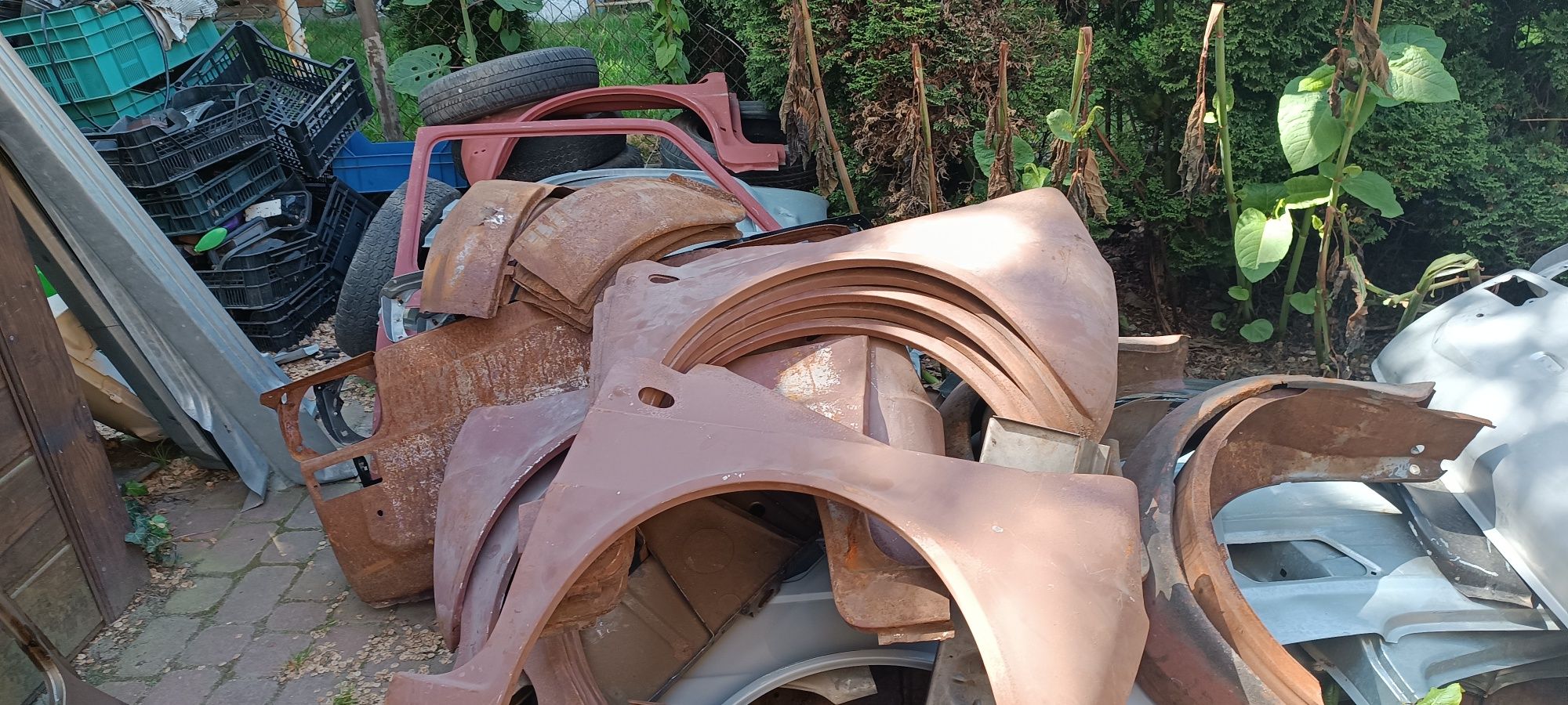 Fiat 126p blacharskie części nowe oryginalne