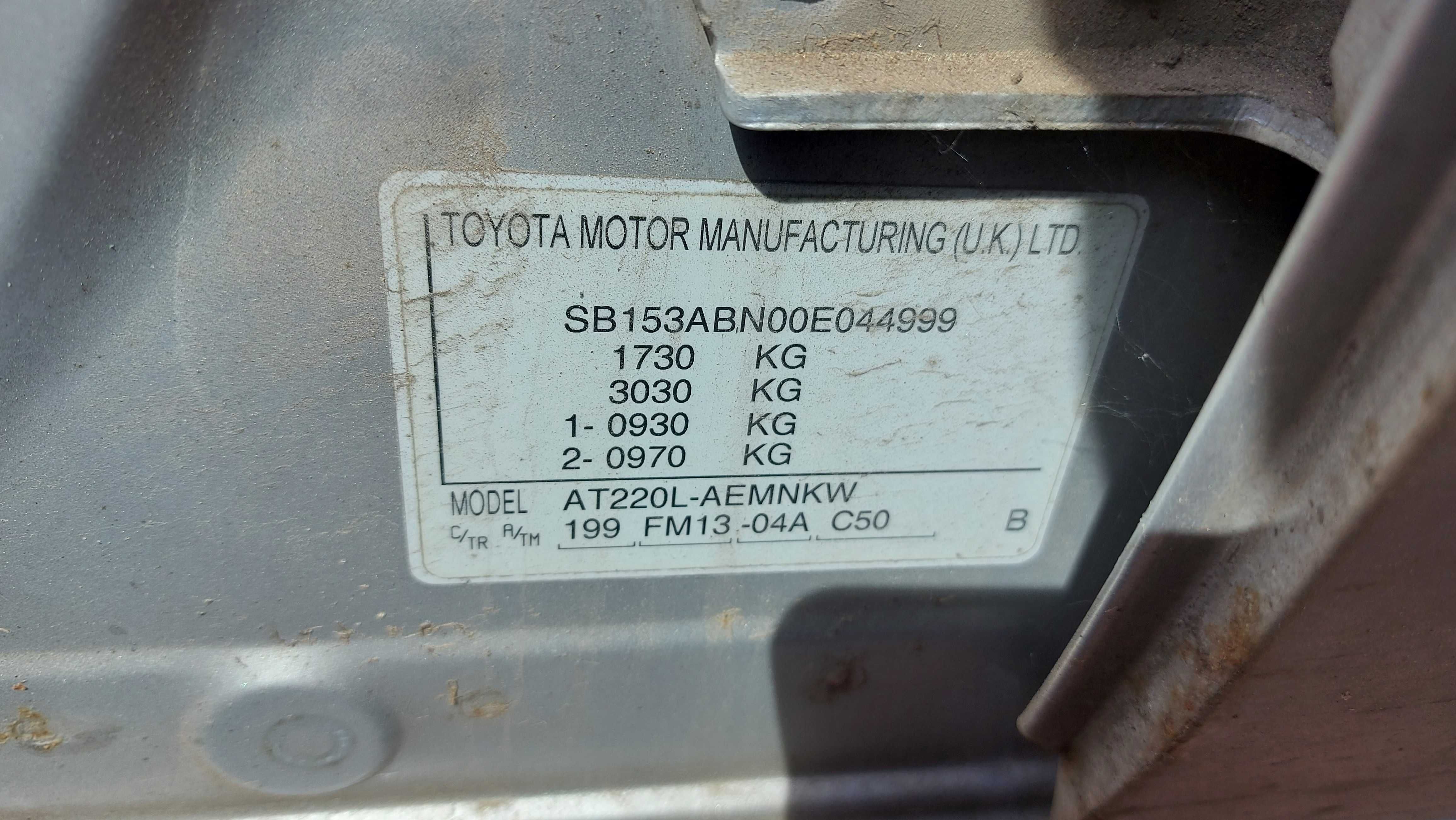 Toyota Avensis T22 199 klapa tylna sedan FV części/dostawa