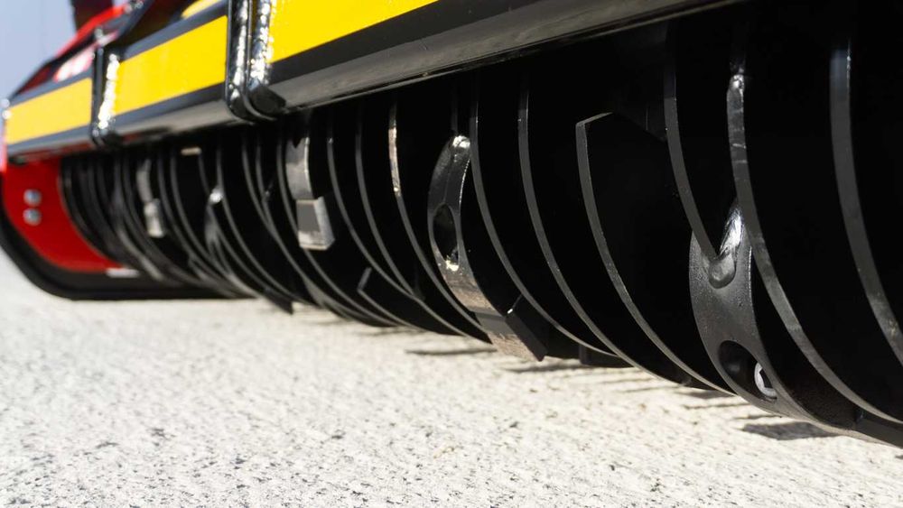 Mulczer leśny, frezarka krusząca F3-150 REMET CNC TECHNOLOGY