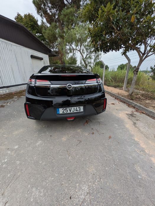 Opel Ampera Híbrido Plug In de 2013