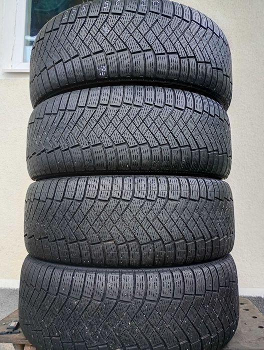 255/50 r20    4шт. Pirelli 20р. зима шини резина 255 50 20 (w75*4)
