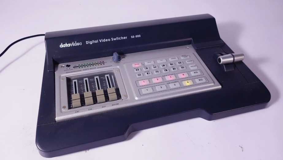 Мікшерний пульт DataVideo SE-500