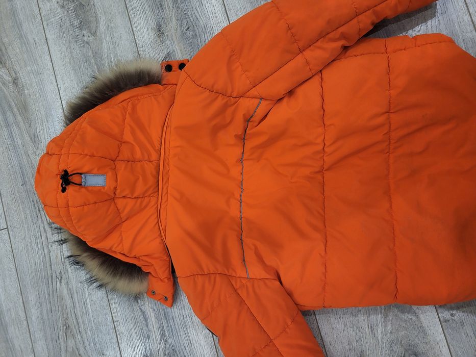 Зимова куртка дуже тепла