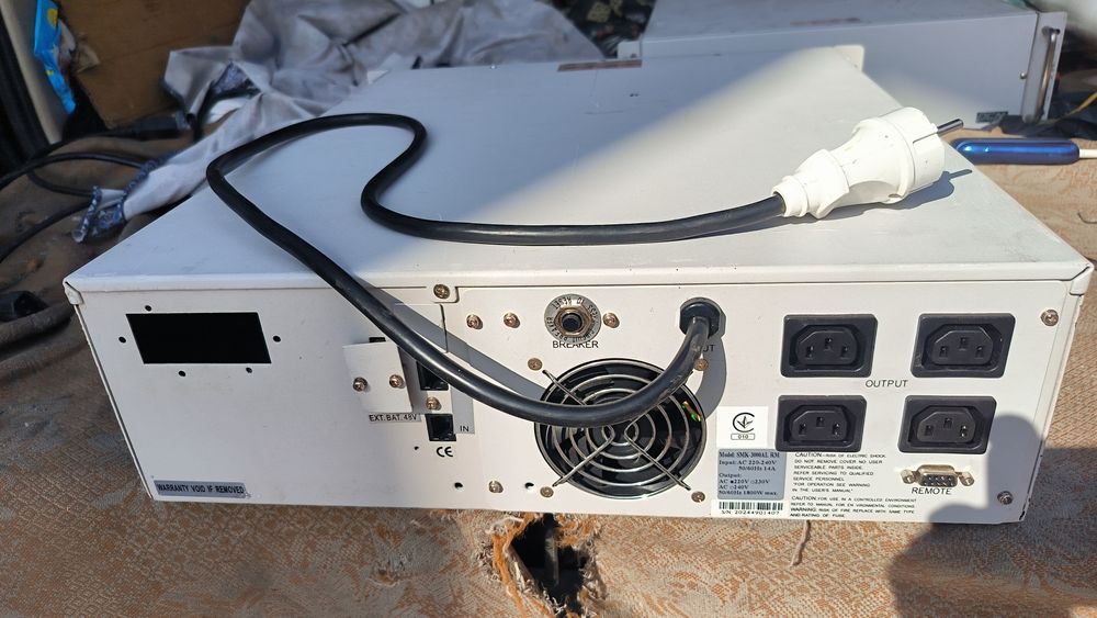 Бесперебійник ДБЖ Powercom SMK-3000AL RM