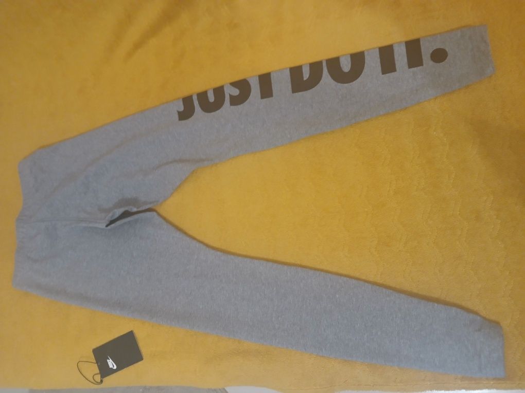 Legginsy Nike xs getry sportowe nowe szare spodnie
