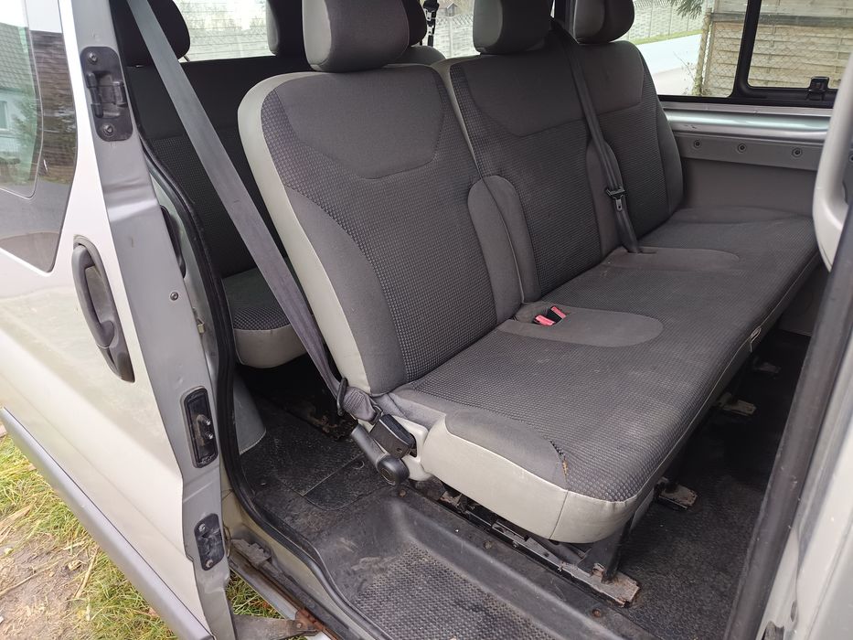 Opel Vivaro Klima 9 osobowy z Niemiec