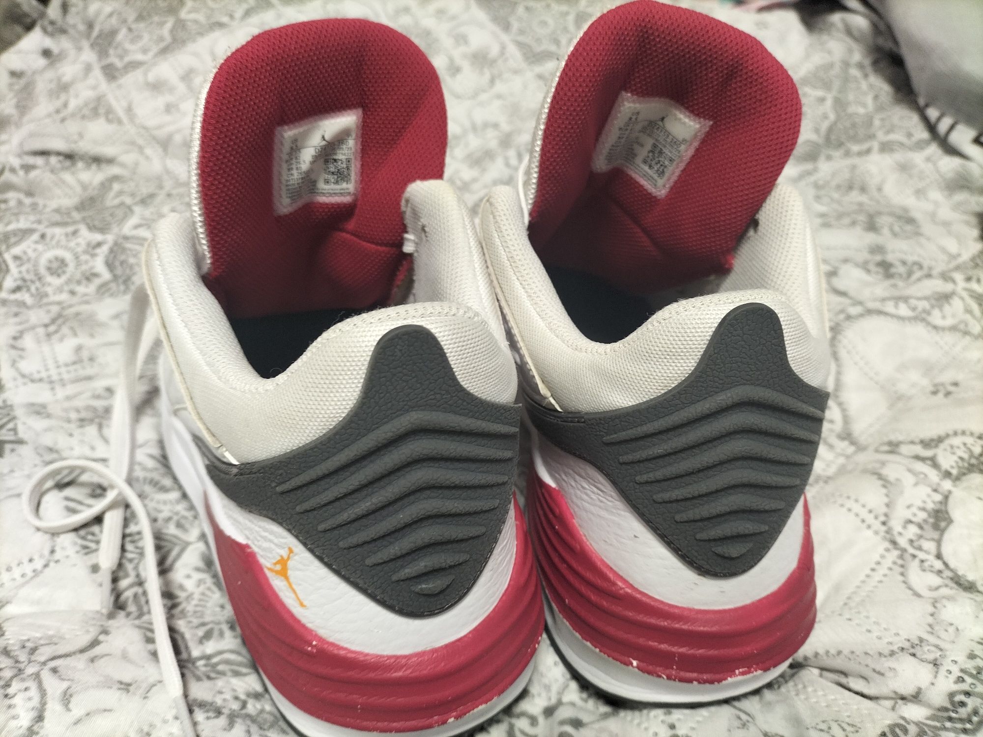 Кросівки Nike Jordan Max Aura 5 | Оригінал | Розмір 42 (US 8.5)