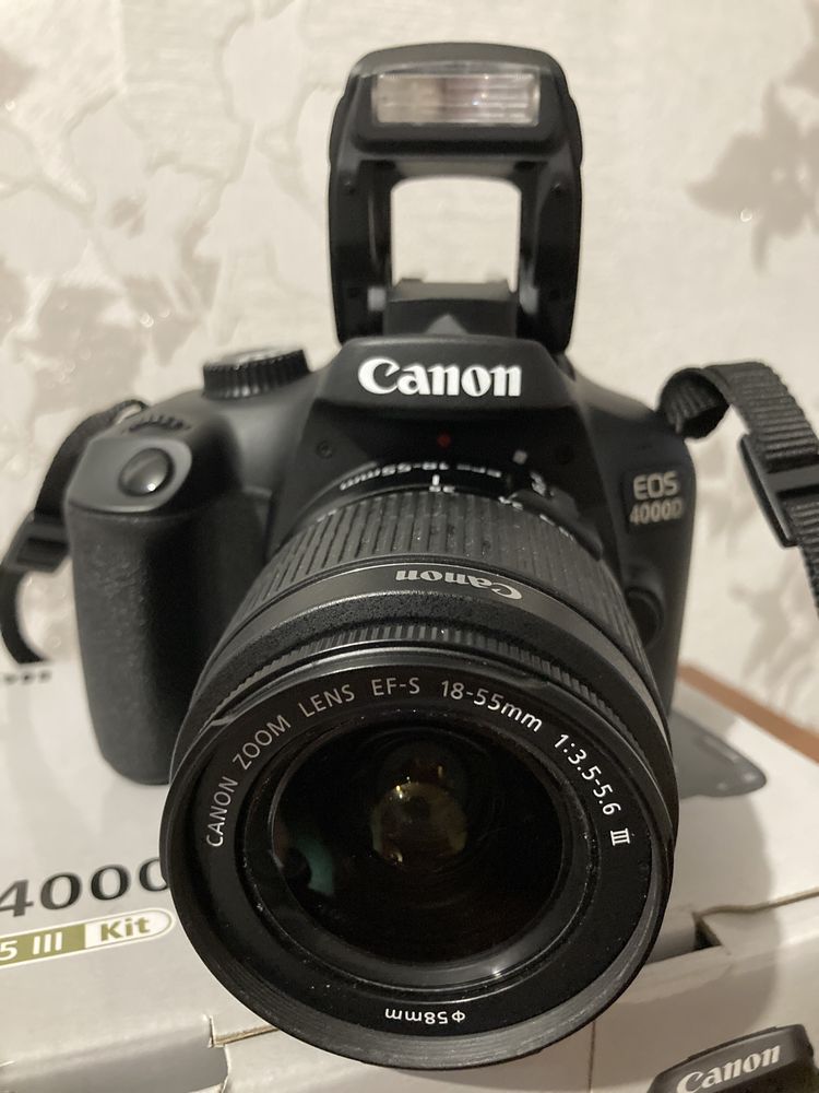 Фотоапарат, Canon EOS 4000D