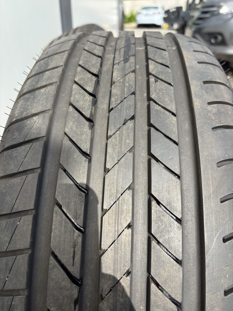 Opony letnie 235/45R19 goodyear efficientgrip demo