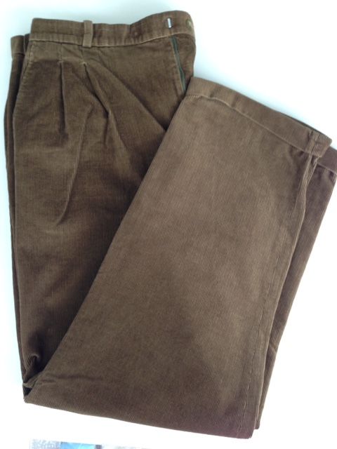 Calças de homem tamanho 50