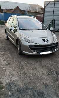 Aвтомобіль Peugeot 207