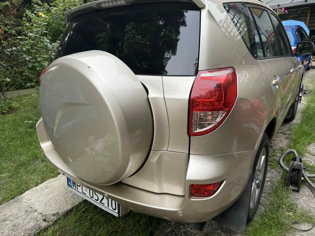 Toyota rav4 2007r 2.0 LPG Automat