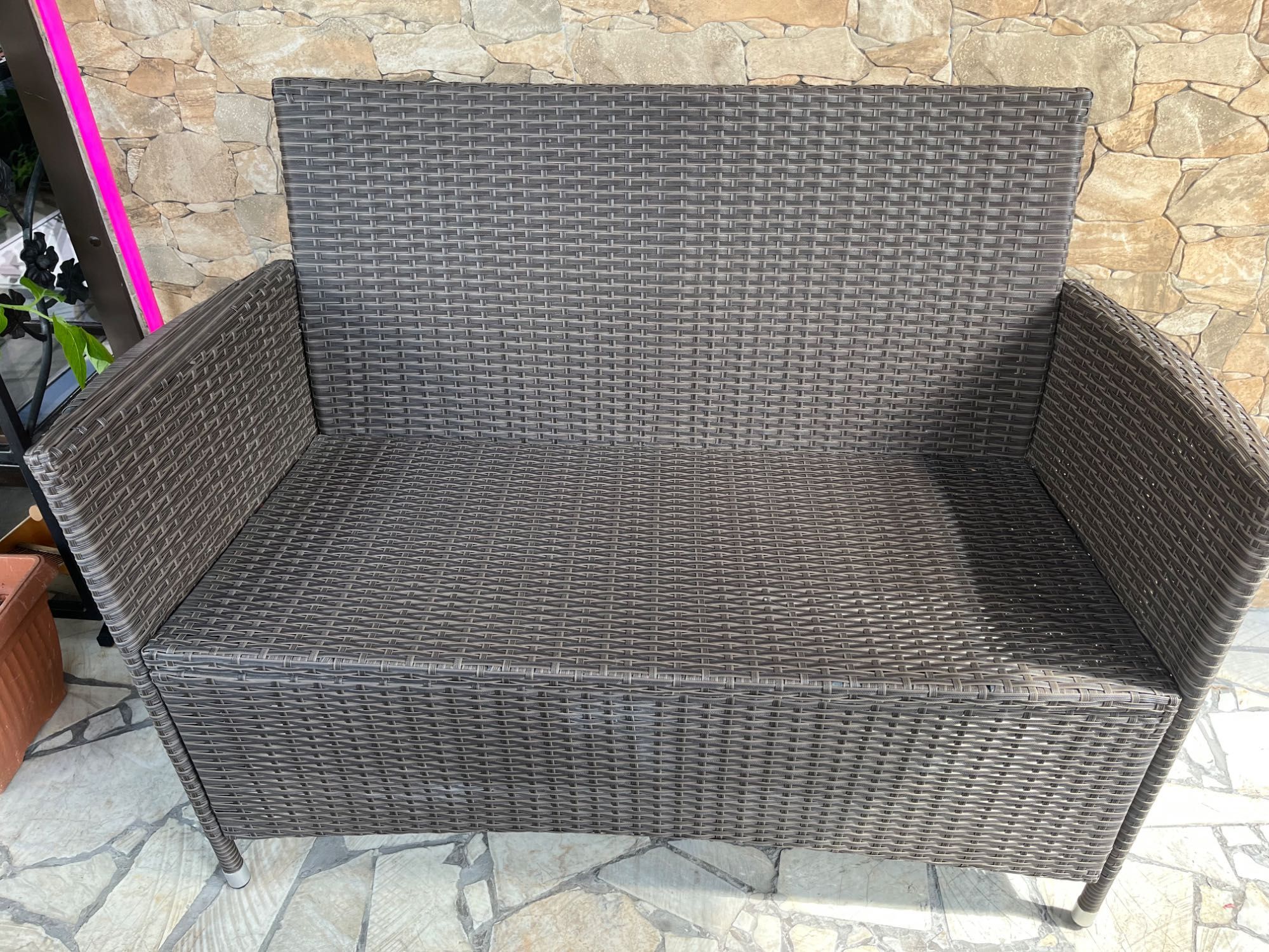 Sofa dwuosobowa z technoratanu