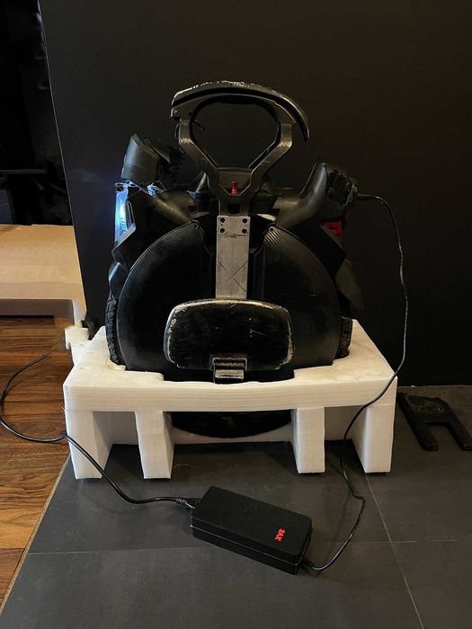 Inmotion V11 Na Części + Ładowarka Jednokołowiec Elektryczny Monocykl