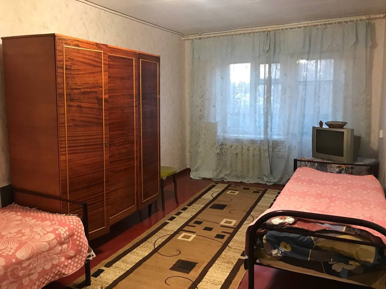 Центр. Сдам 1 комн. квартиру на длительный срок.