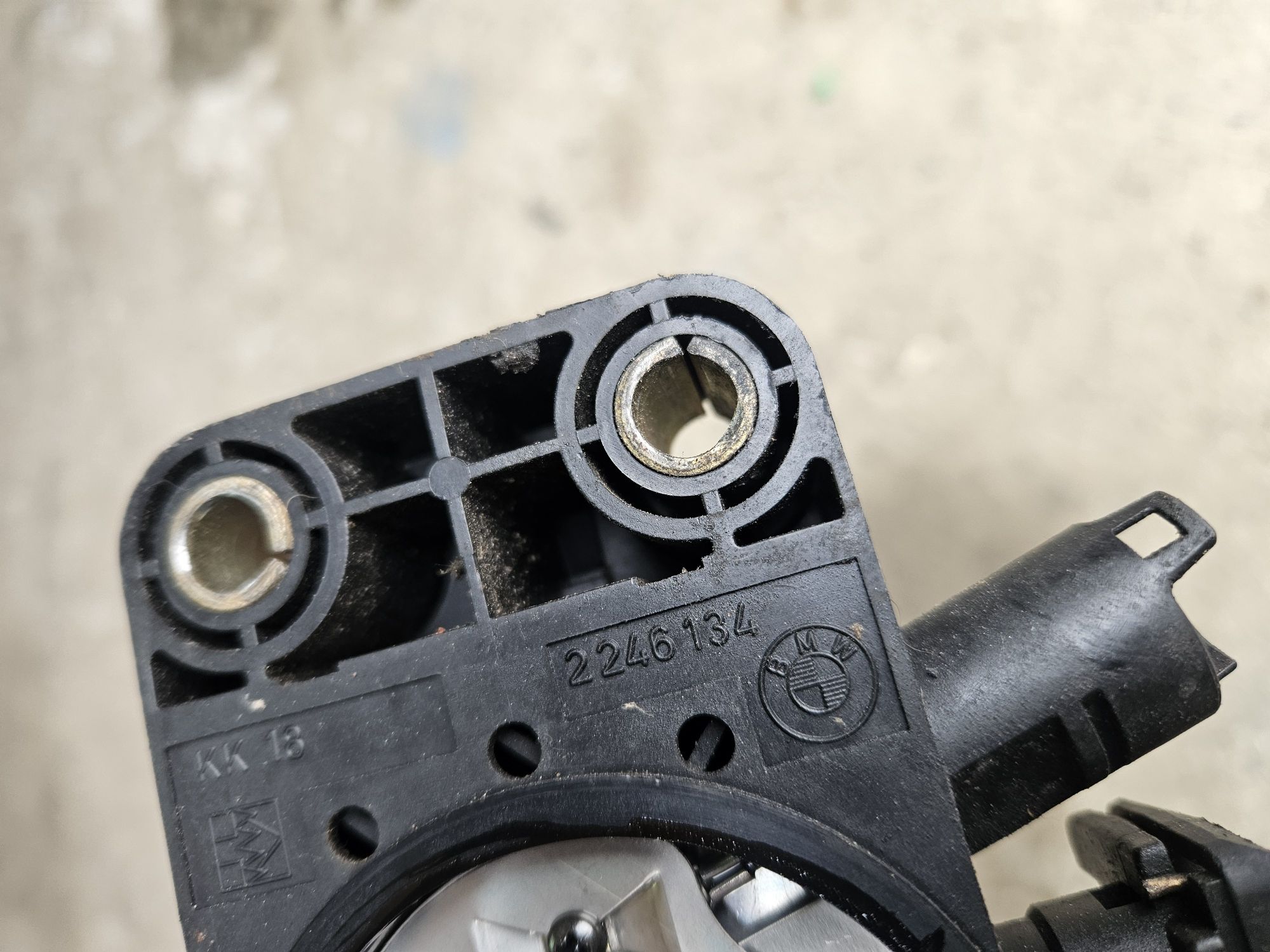 Корпус паливного фільтра БМВ Е38 Е39 Е46 2.5/3.0 дизель BMW E38 E39 46