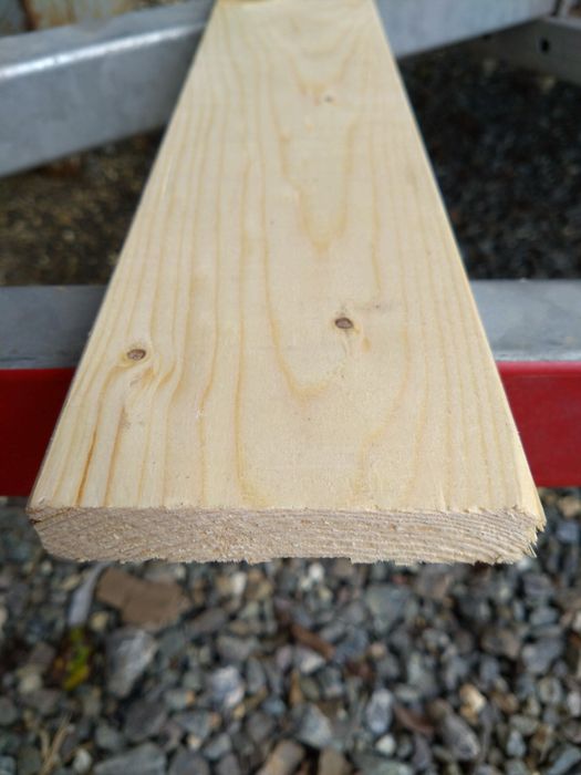 Deska podrynnowa strugana suszona 19x196x4000 19x96x4000