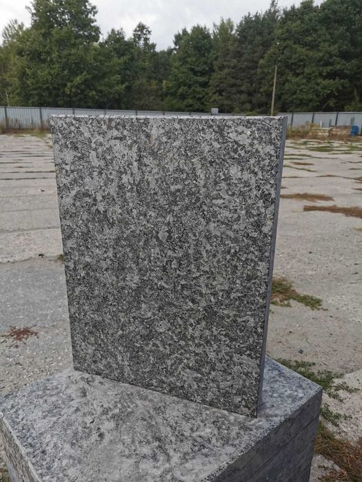 Palisada granitowa kamienna cięta - LABRADORYT