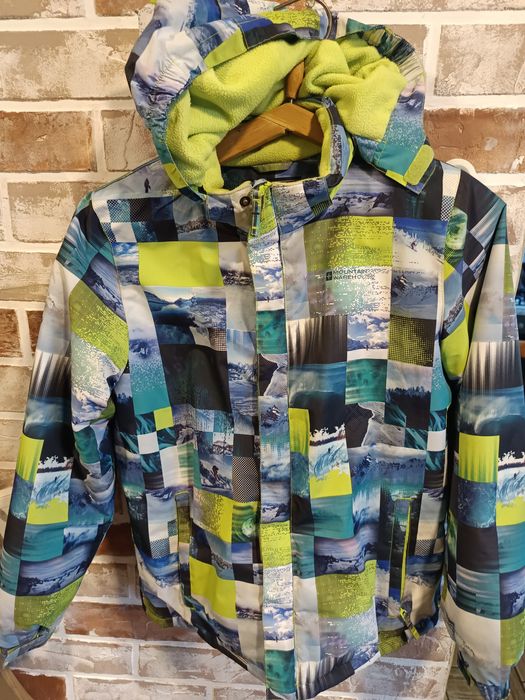 Продам теплую зимнюю куртку для подростка 10-13 лет