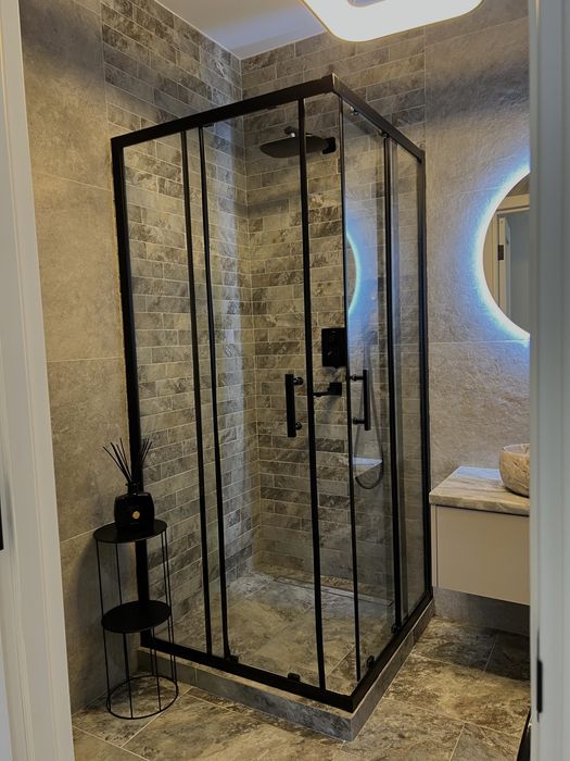 Продається красива 2 кімнатна West Towers