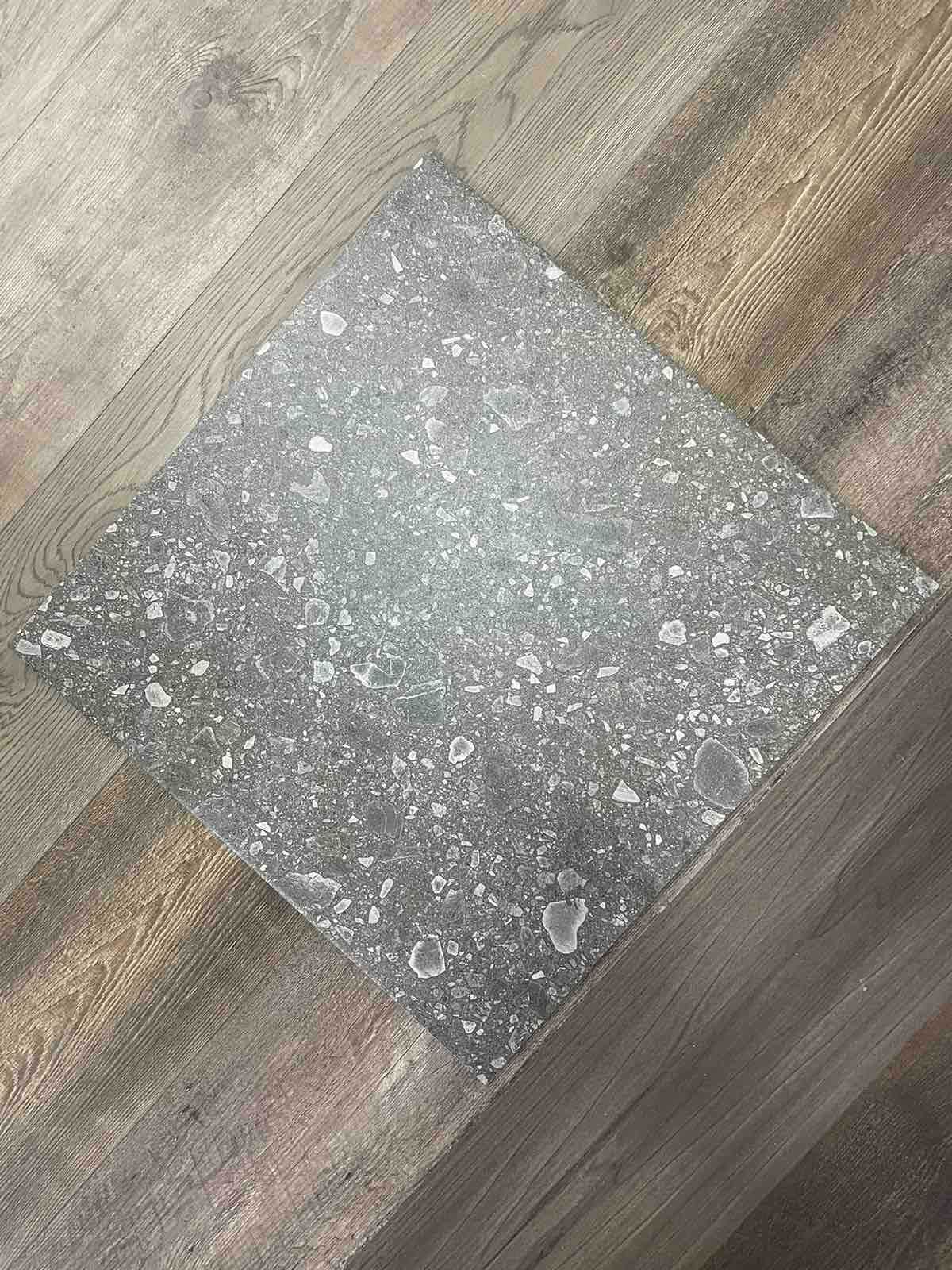 Плитка на підлогу 47х47 матова, керамічна плитка