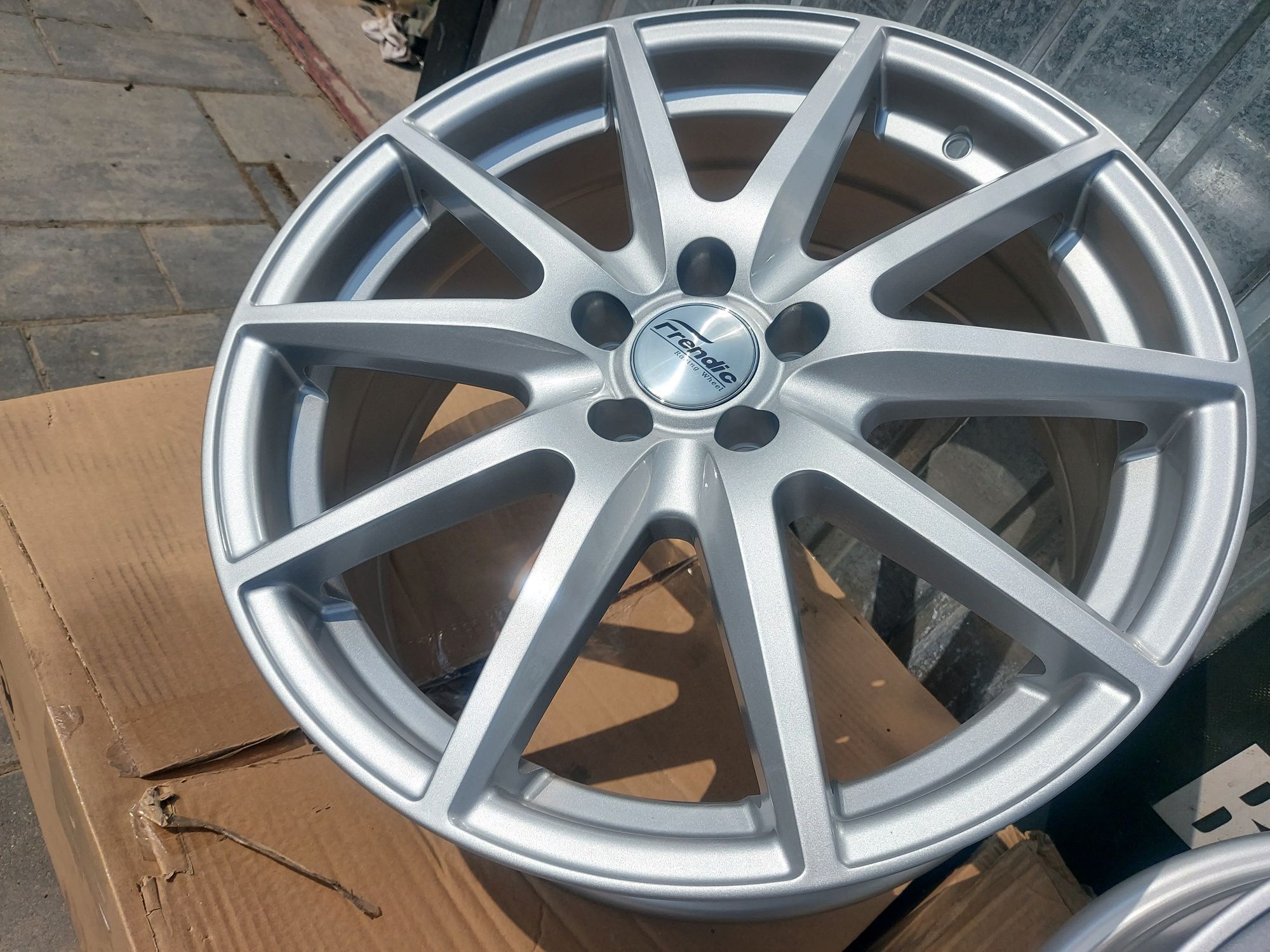 Nowe alufelgi 17 cali 5x98 Fiat TIPO EGEA DOBLO 500L