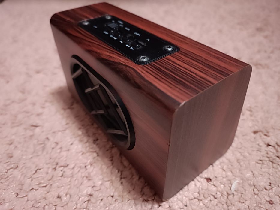 Bluetooth колонка під дерево.