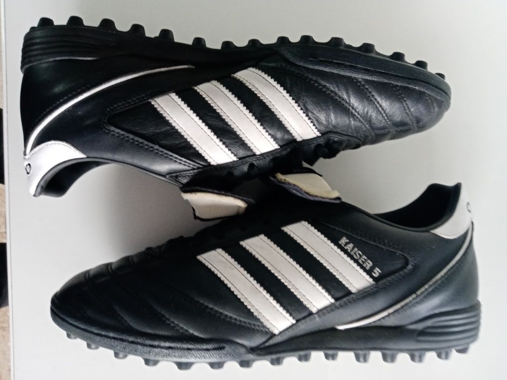 Chuteiras Adidas Kaiser