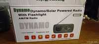 Radio solarne dynamo i powerbankiem