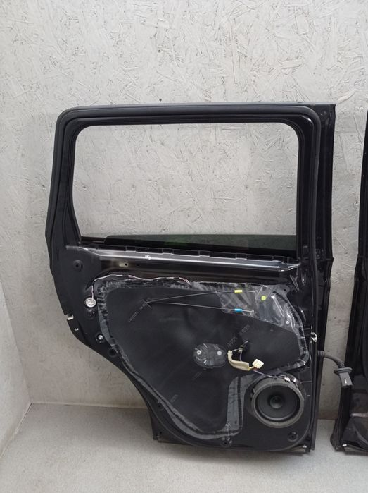 Двері Х42  Mitsubishi Outlander 3 2015-2021р запчастини Розборка