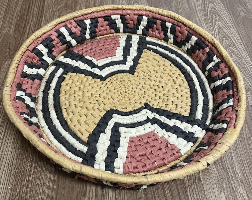 Prato centro de mesa motivos étnicos