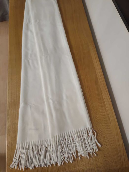 Ciepły szal kaszmirowy nowy