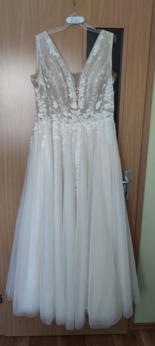 Suknia ślubna najnowsza kolekcja 2023 plus size duży rozmiar zdobiona