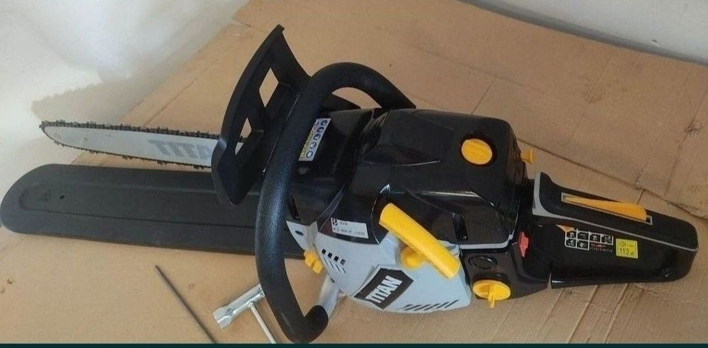 Titan 50cm Piła  spalinowa  łańcuchowa Pilarka spalinowa  łańcuchowa