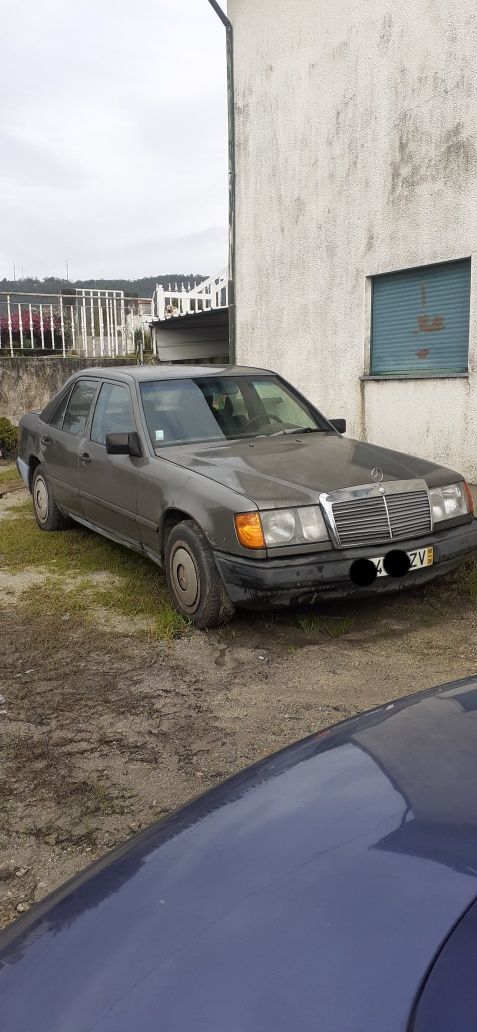 Para venda Mercedes 300 d