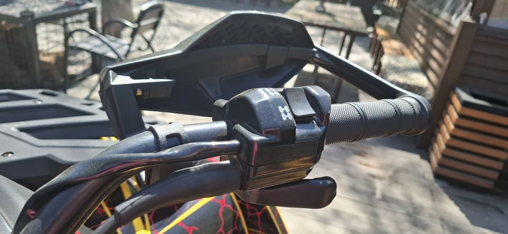 Квадроцикл Brp Outlander 1000xt