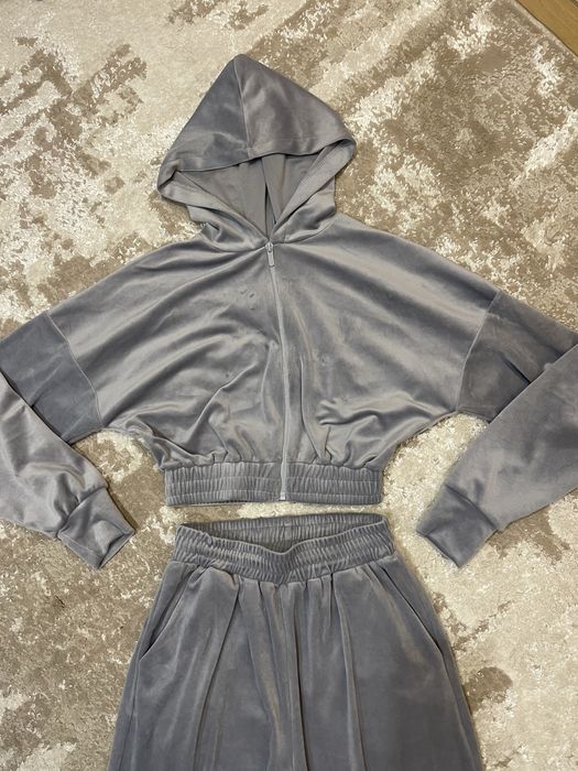 Костюм велюровий жіночий