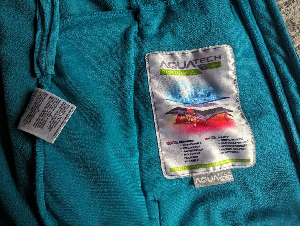 Kurtka damska Softshell 4F r. M aqua tech 5000