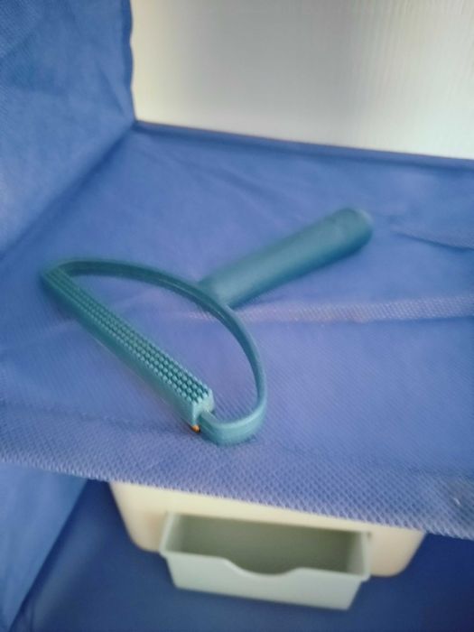 Dzianinowa półka, segregator i grzebień do tkanin