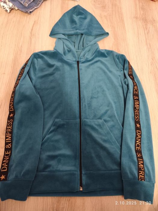 Dres dziewczęcy na 11 lat