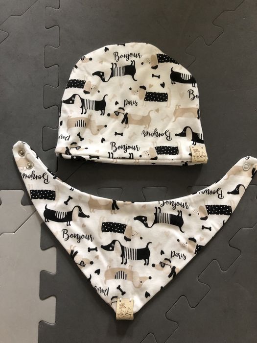 Komplet czapeczek jesiennych