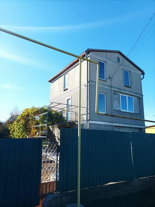 Продам дом в тихом уютном месте.