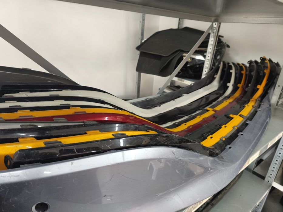 Ford Mustang Mach E бампер