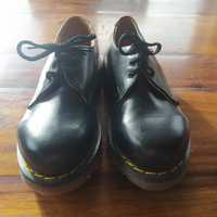 Buty Dr. Martens. Rozmiar 36