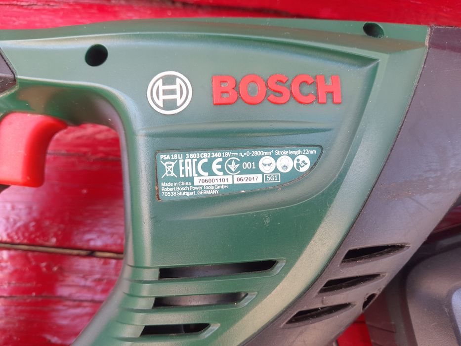 Сабельная аккумуляторная пила Bosch PSA 18li